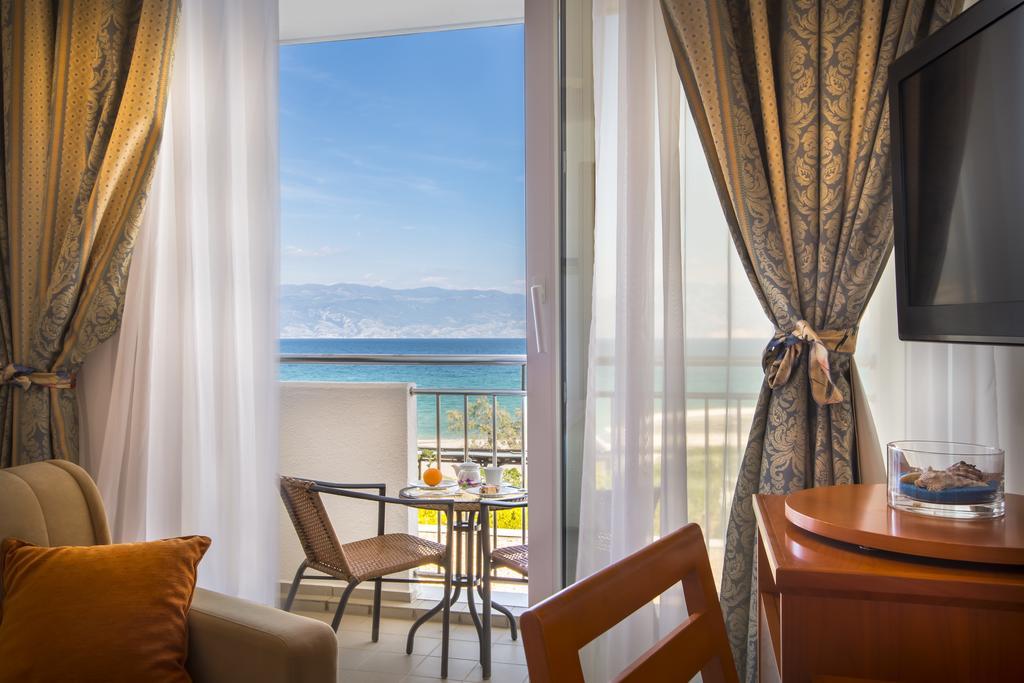 Sunny Baska Residence By Valamar, Ex Zvonimir Exteriör bild